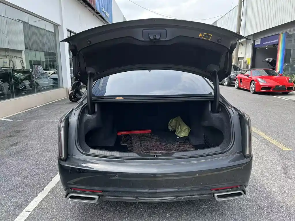 Cadillac CT6 2023 — фото 16