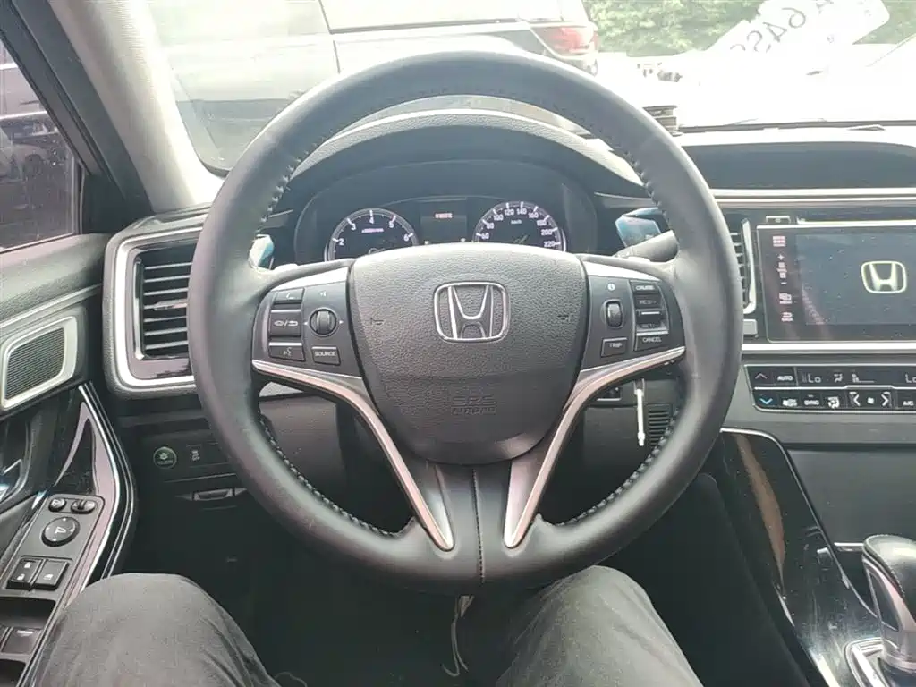 Honda Spirior 2016 — фото 11