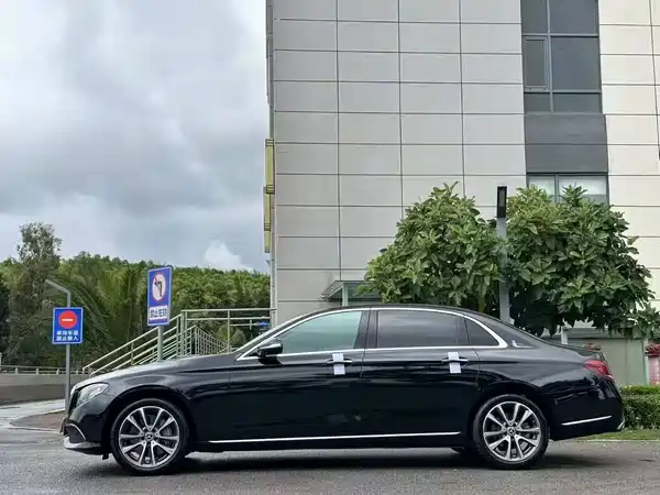 Mercedes-Benz E-Class 2018