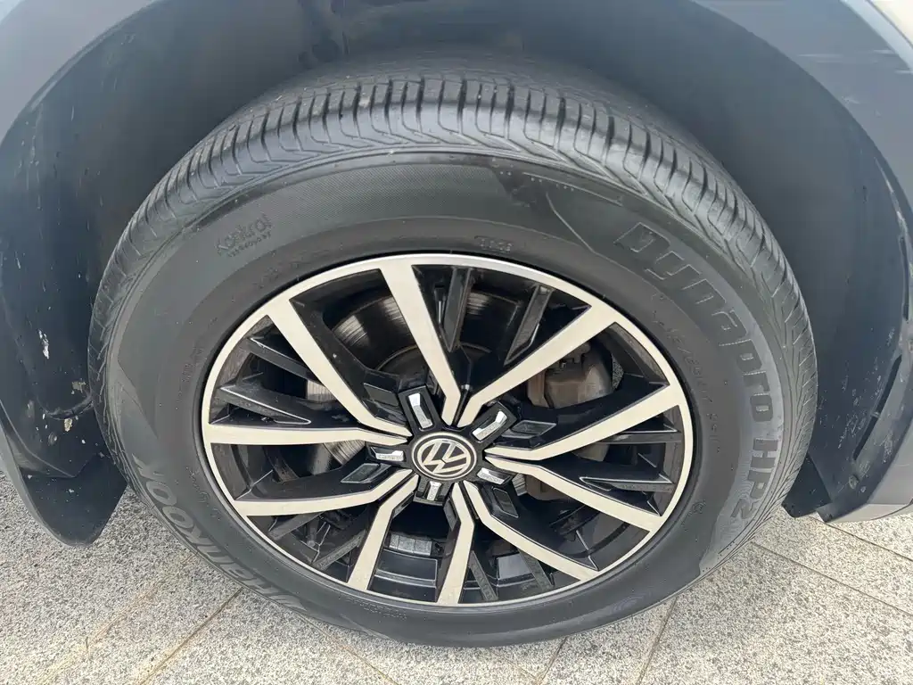 Volkswagen Tiguan L 2017 — фото 16
