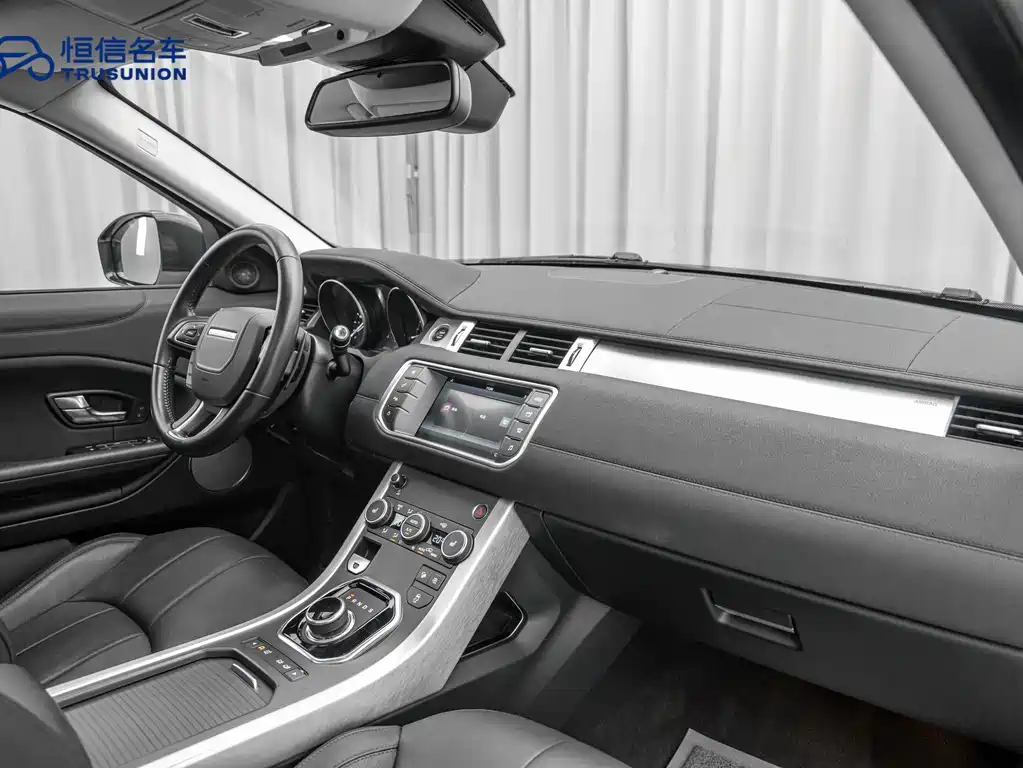 Land Rover Evoque 2019 — фото 13