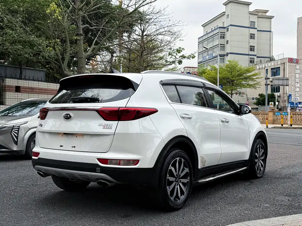 Kia KX5 2017 — фото 7