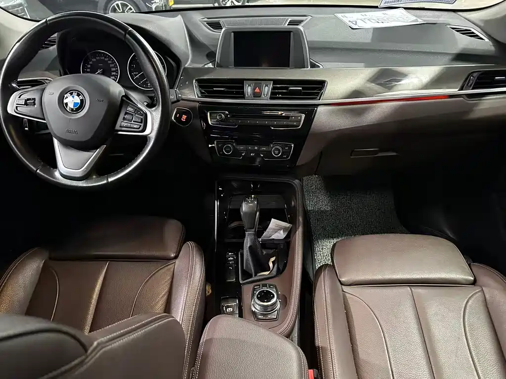 BMW X1 2017 — фото 11