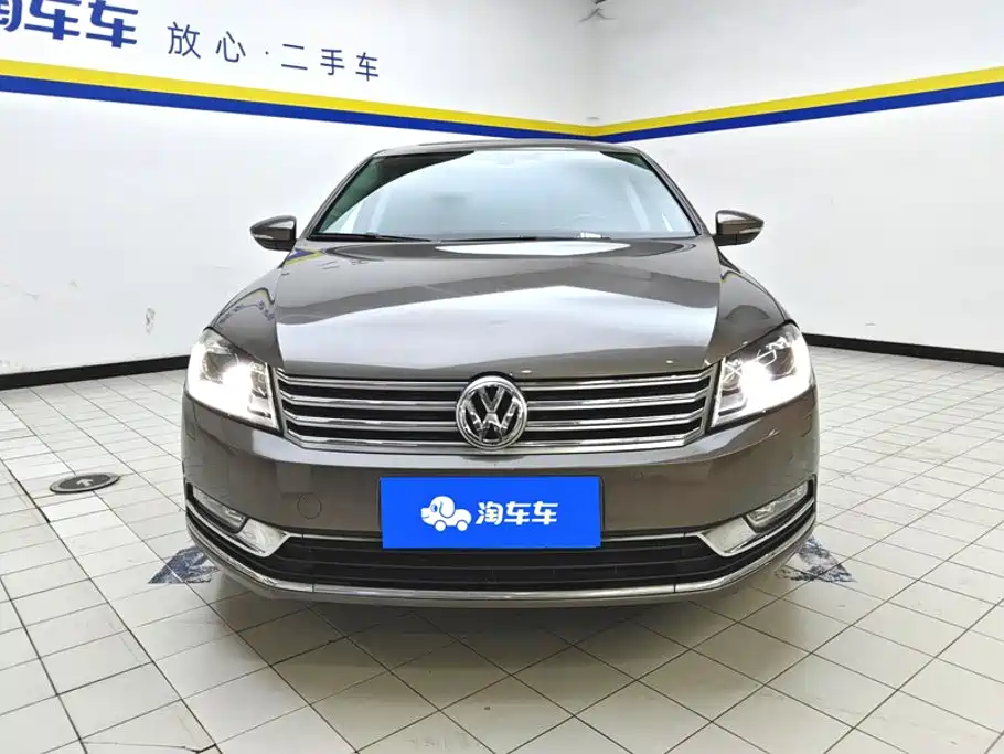 Volkswagen Magotan 2013
