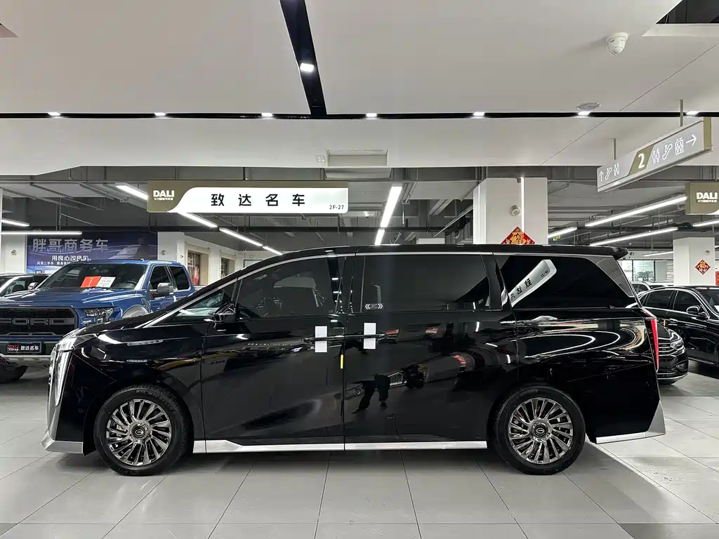 GAC Motor Trumpchi M8 2023 — фото 10