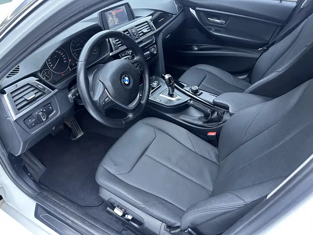 BMW 3 Series 2016 — фото 9