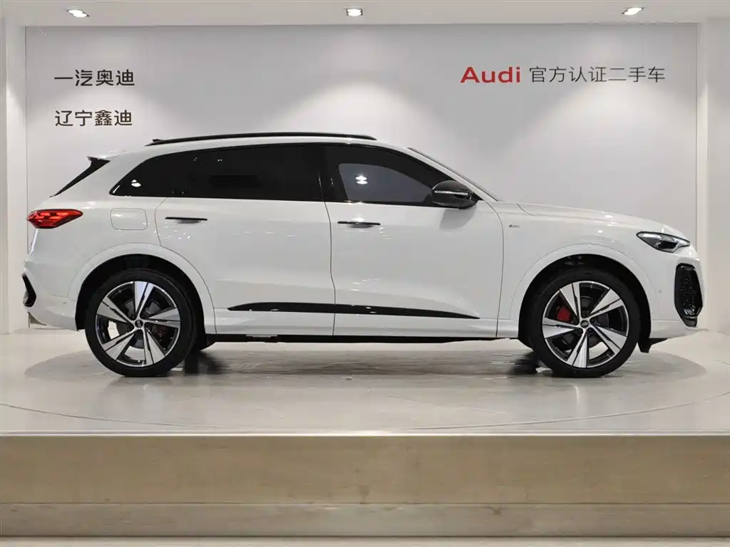 Audi Q5L 2026 — фото 3