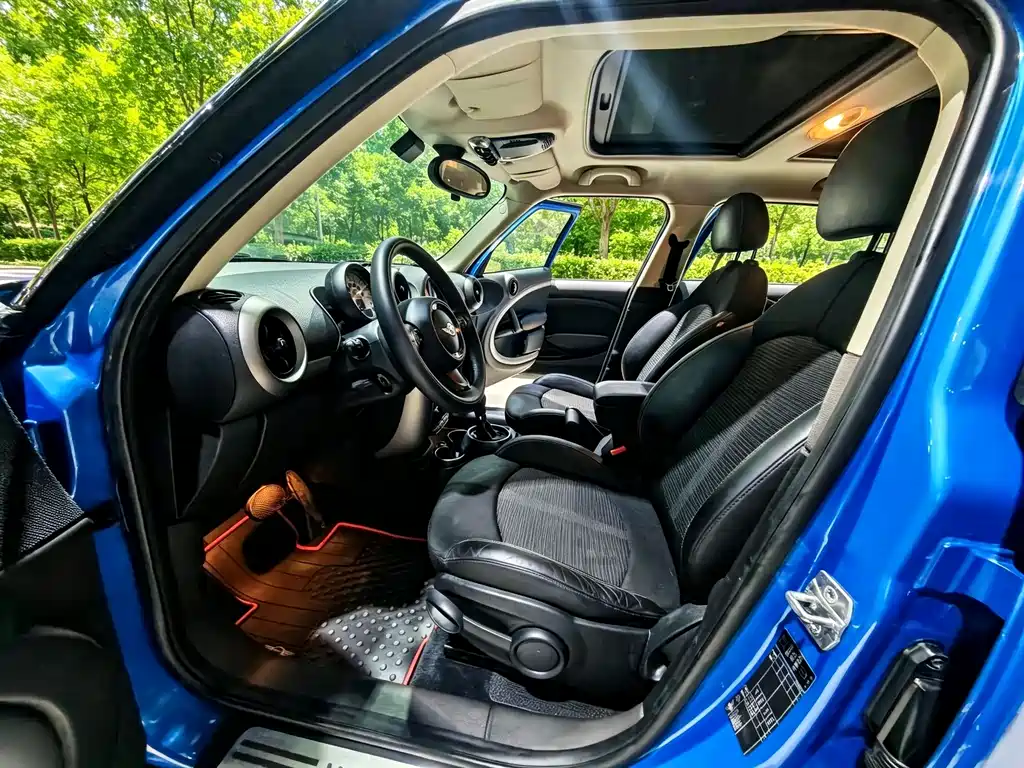 MINI Countryman 2012