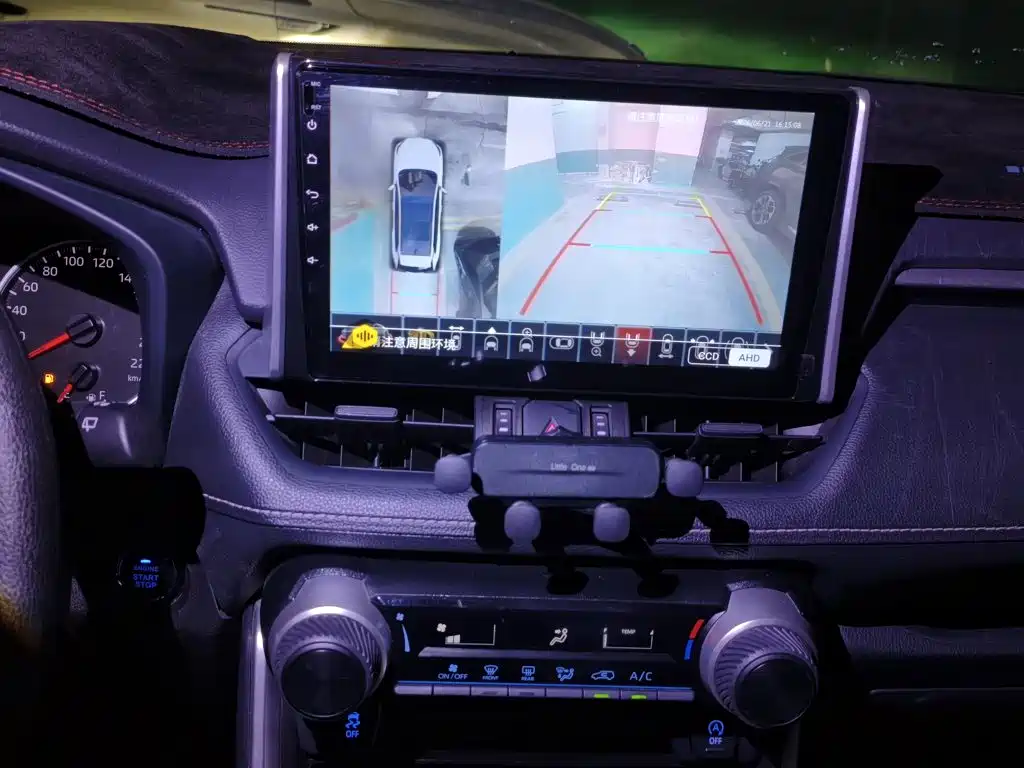 Toyota Wildlander 2022 — фото 13