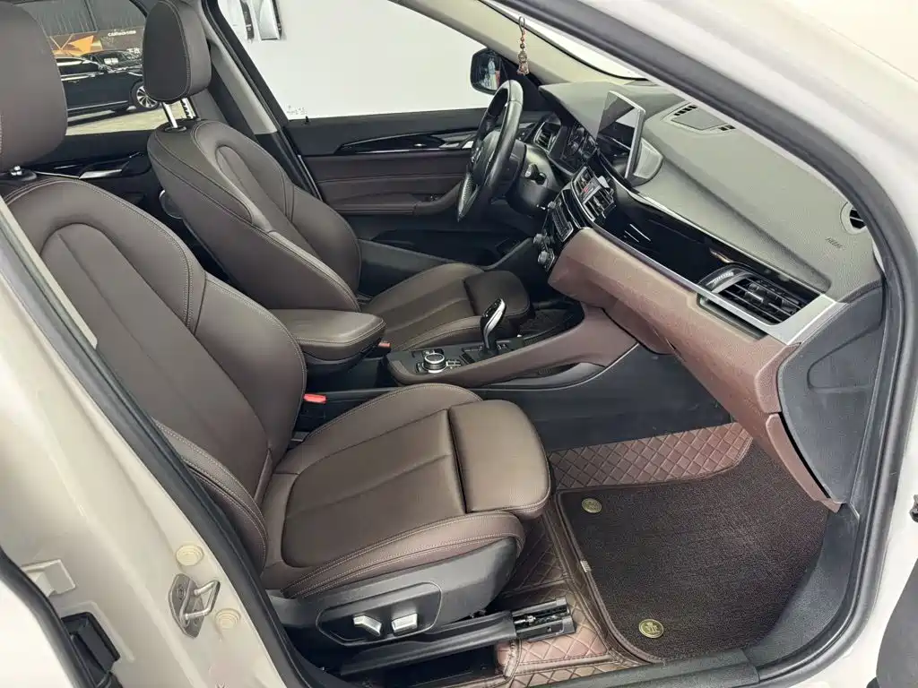 BMW X1 2022 — фото 13