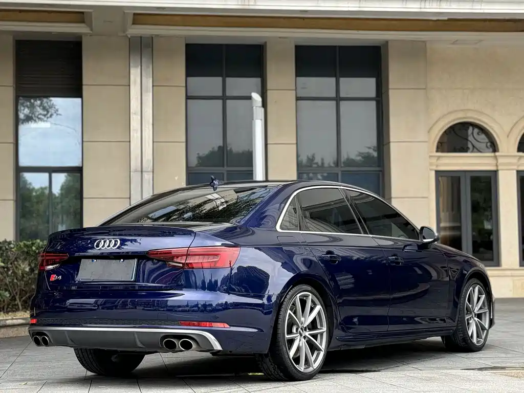 Audi S4 2019 — фото 11