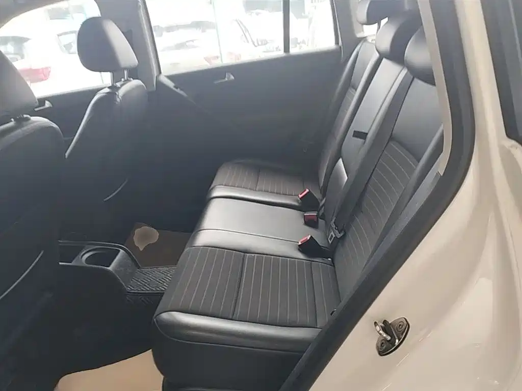 Volkswagen Tiguan 2015 — фото 17