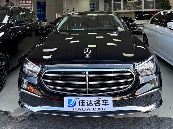 Mercedes-Benz E-Class 2022