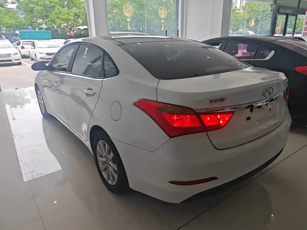 Hyundai Mistra 2015 — фото 23