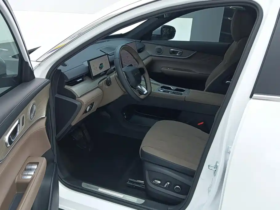 Chery Tiggo 8 PLUS 2024 — фото 9