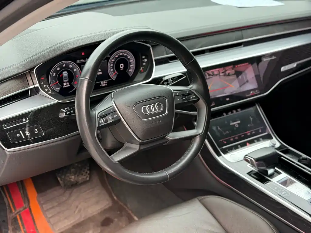 Audi A8 2019 — фото 7