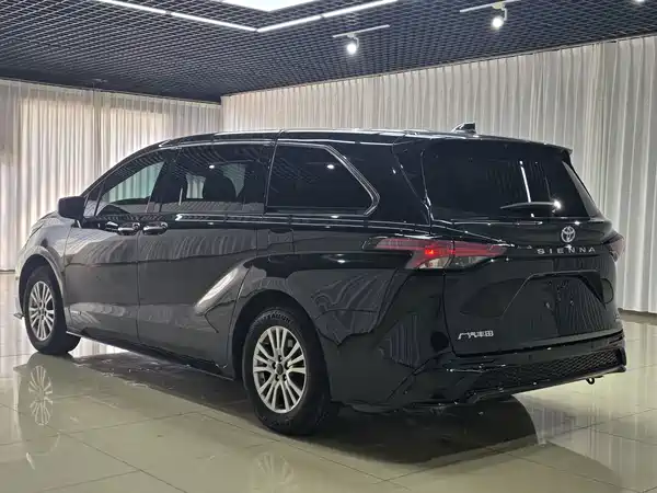 Toyota Sienna 2022