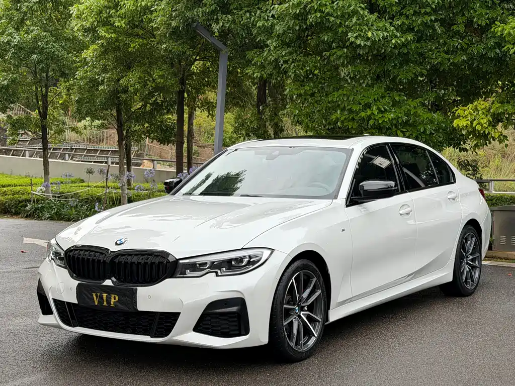 BMW 3 Series 2023