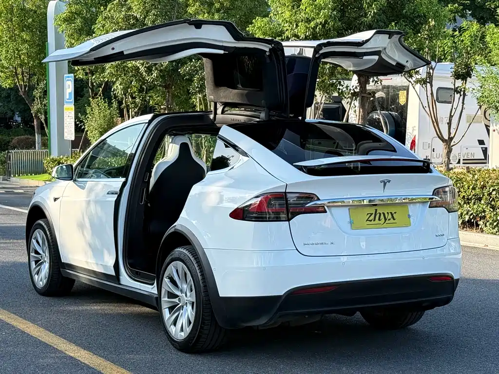Tesla Model X 2017