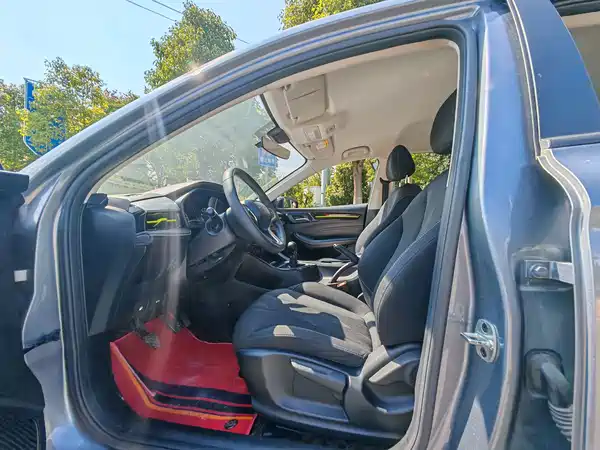 Roewe i5 2022