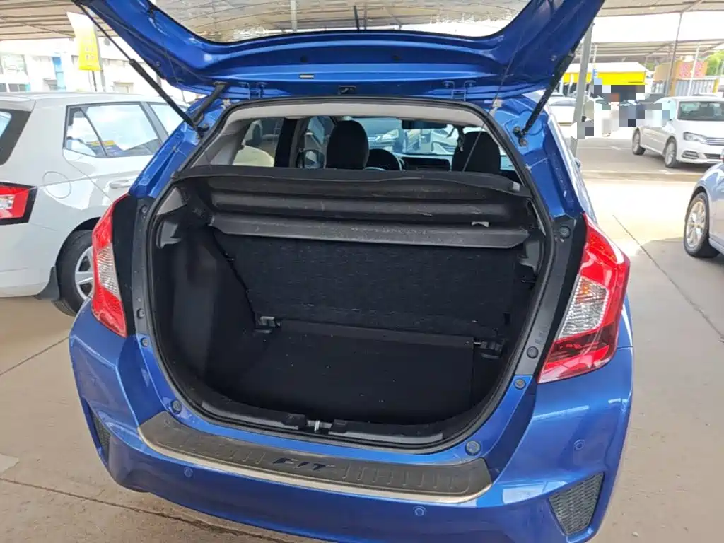 Honda Fit 2017 — фото 19