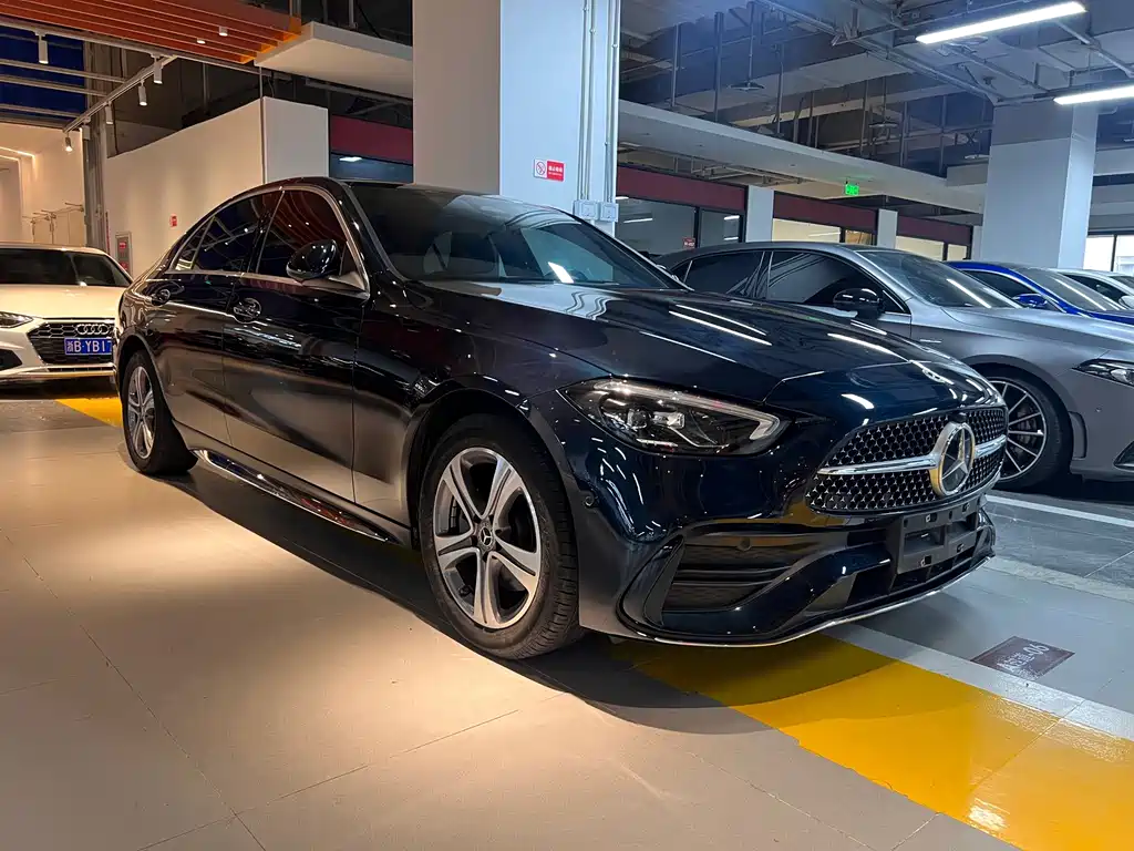 Mercedes-Benz C-Class 2022