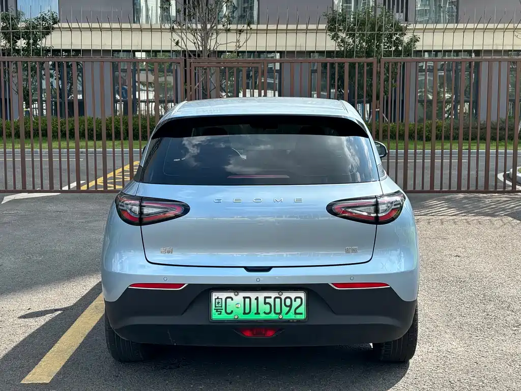 Geely Galaxy Starwish 2025 — фото 17