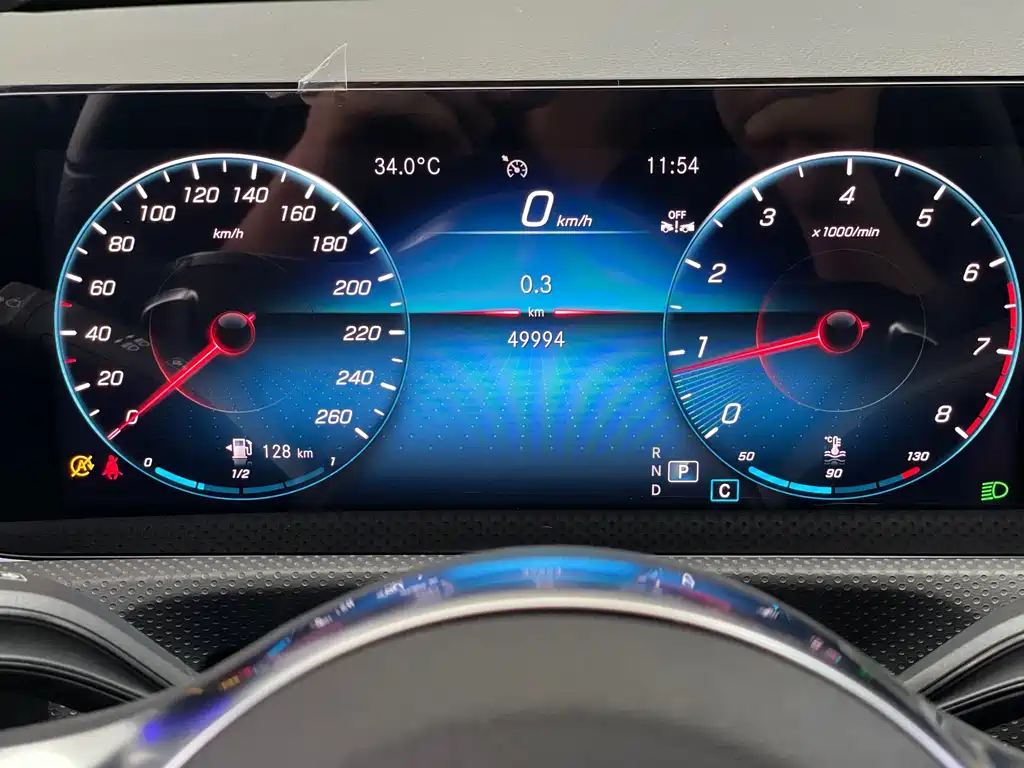 Mercedes-Benz A-Class 2023 — фото 16