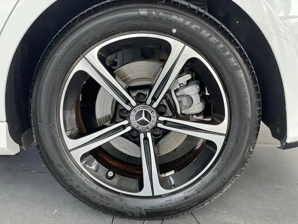 Mercedes-Benz A-Class 2023 — фото 23