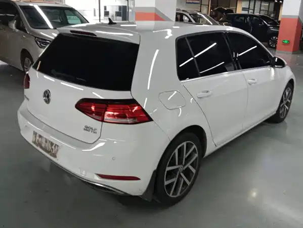 Volkswagen Golf 2020