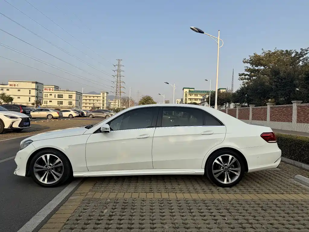 Mercedes-Benz E-Class 2016 — фото 4