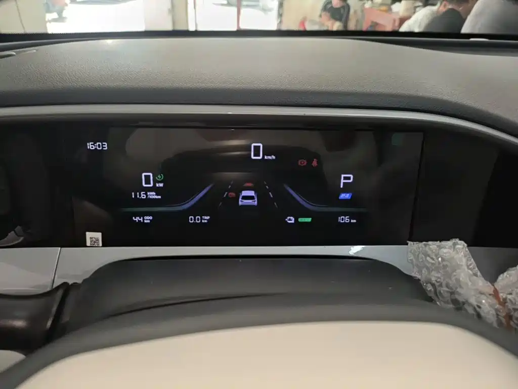 Geely Galaxy Starwish 2026 — фото 12
