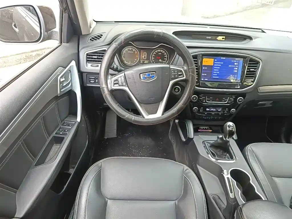 Geely Vision X6 2017 — фото 11