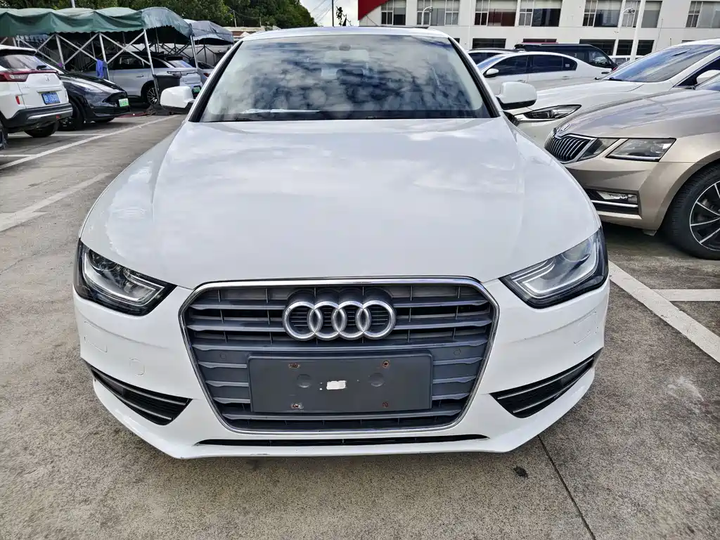 Audi A4L 2014