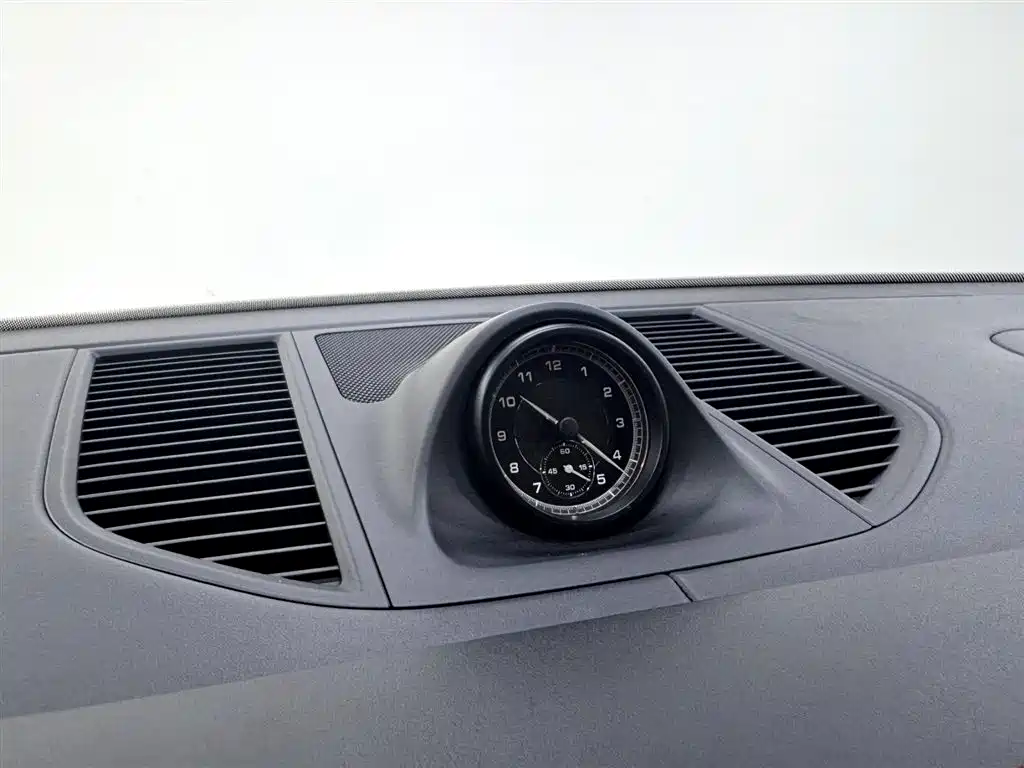 Porsche Macan 2023 — фото 14