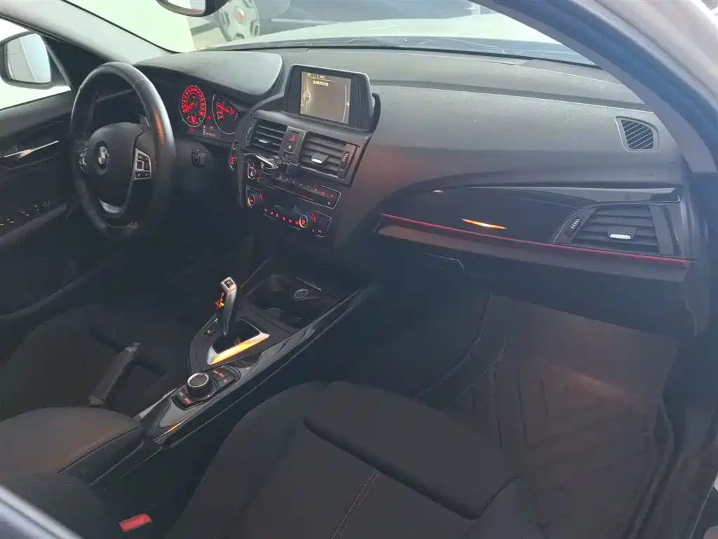 BMW 1 Series 2014 — фото 16