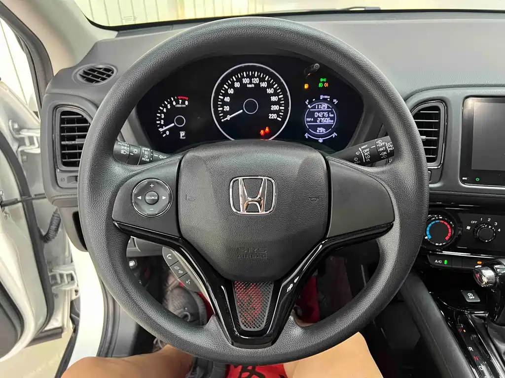 Honda Vezel 2022 — фото 11