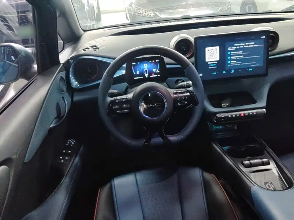 BYD Dolphin 2022 — фото 11