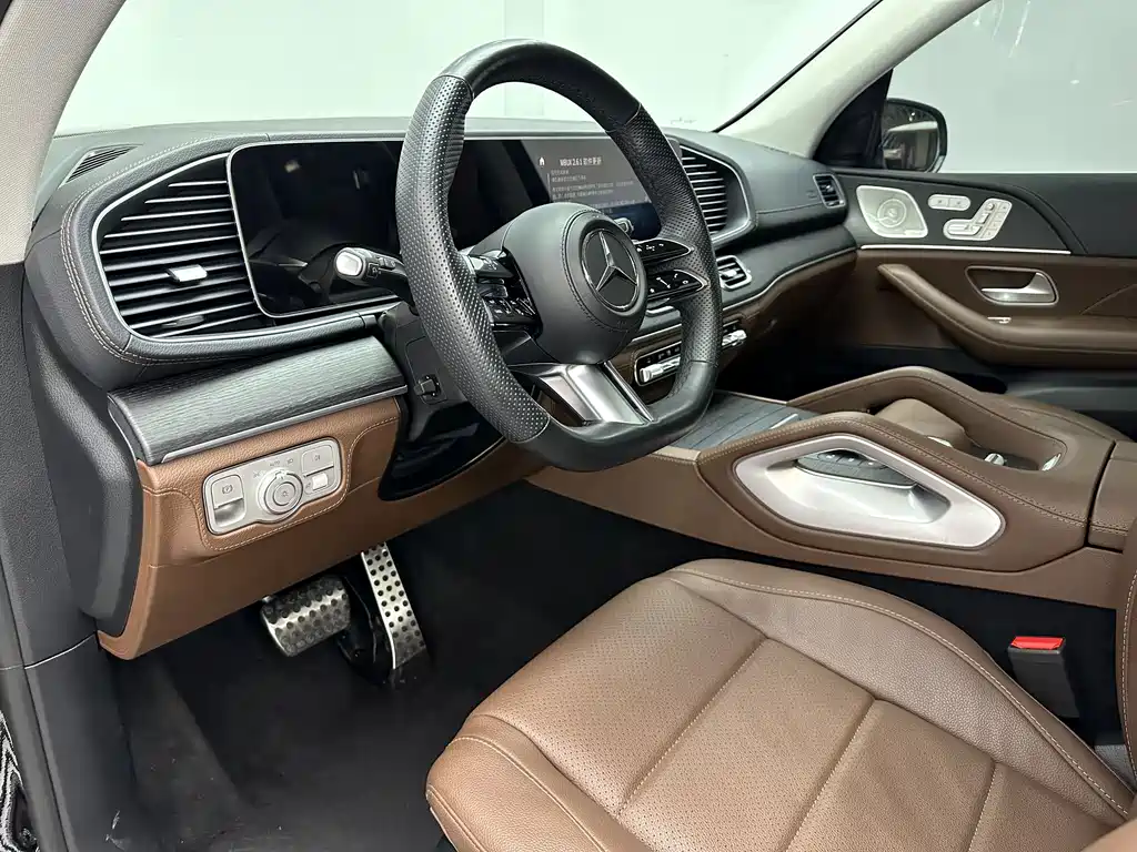Mercedes-Benz GLS 2024 — фото 12