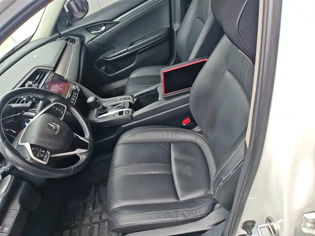 Honda Civic 2016 — фото 15