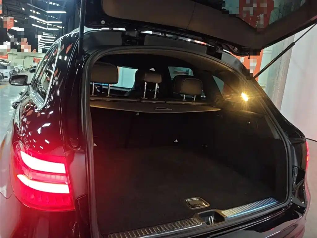 Mercedes-Benz GLC 2016 — фото 19