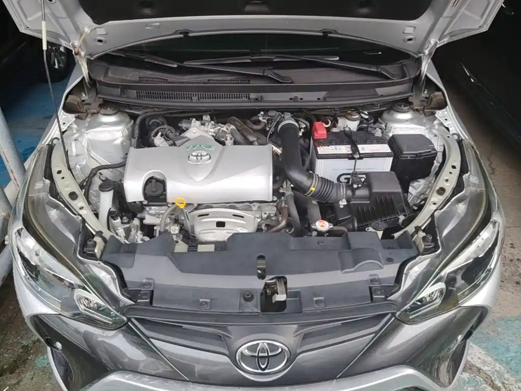 Toyota Yaris L 2020 — фото 20
