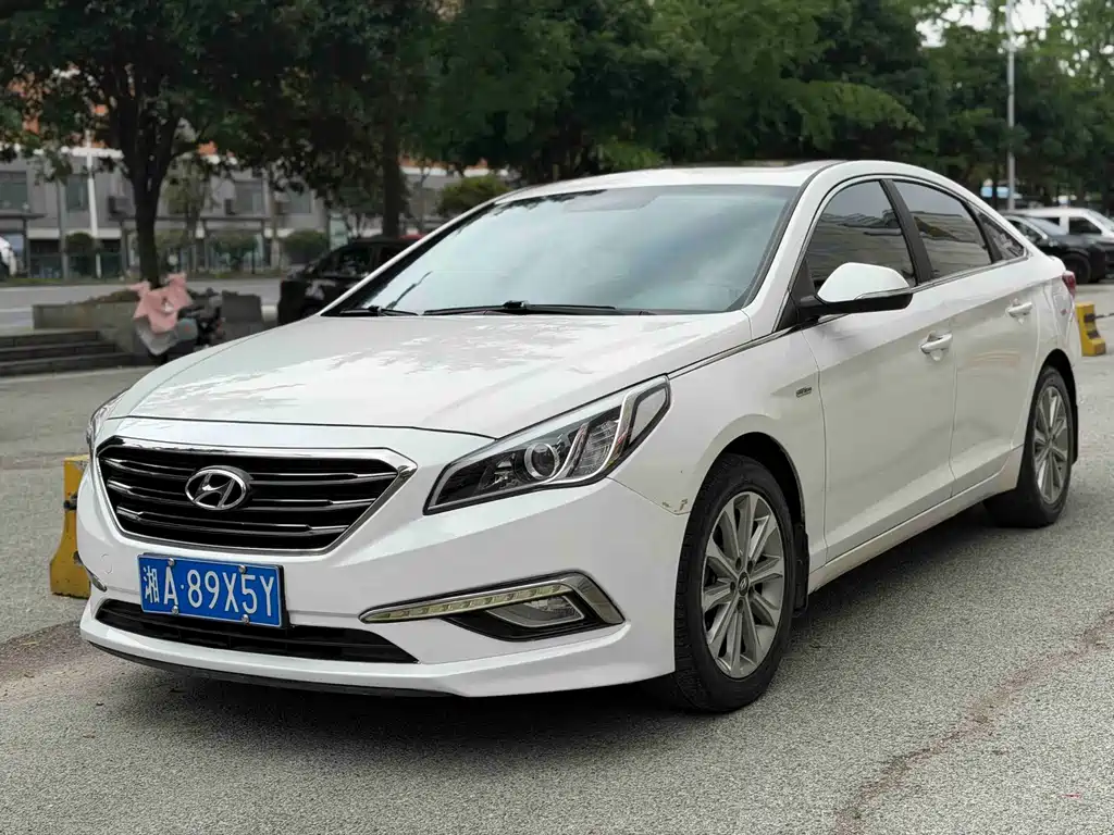 Hyundai Sonata 2016 — фото 1