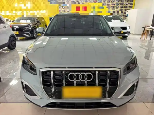 Audi Q2L 2022