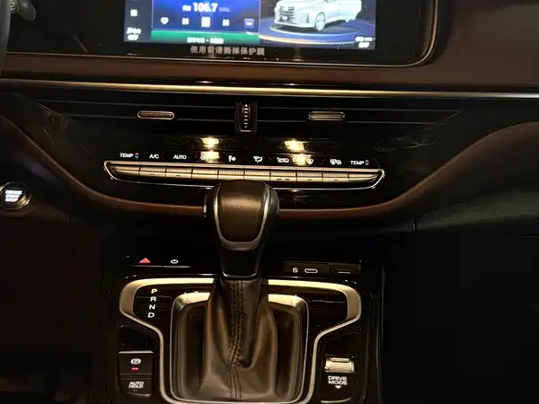 GAC Trumpchi M6 2023
