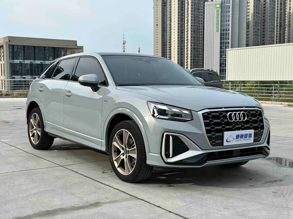 Audi Q2L 2023 — фото 3