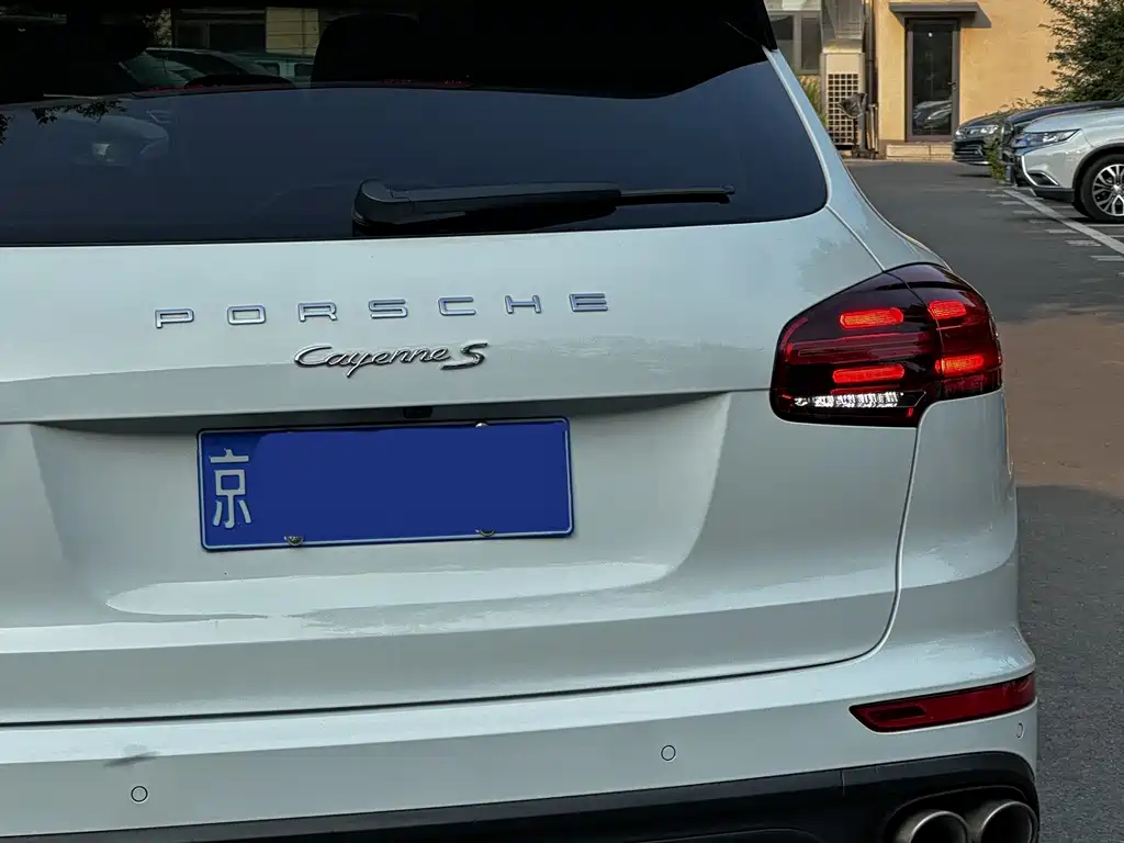 Porsche Cayenne 2016 — фото 8