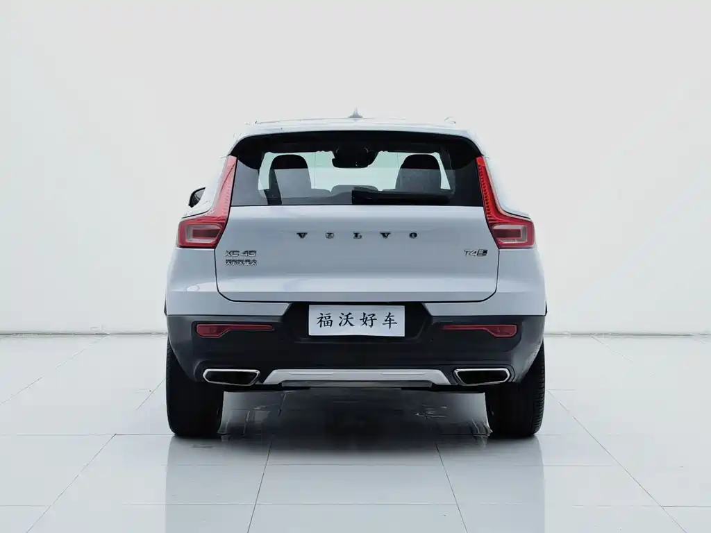 Volvo XC40 2020 — фото 34
