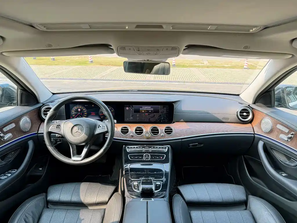 Mercedes-Benz E-Class 2017 — фото 9
