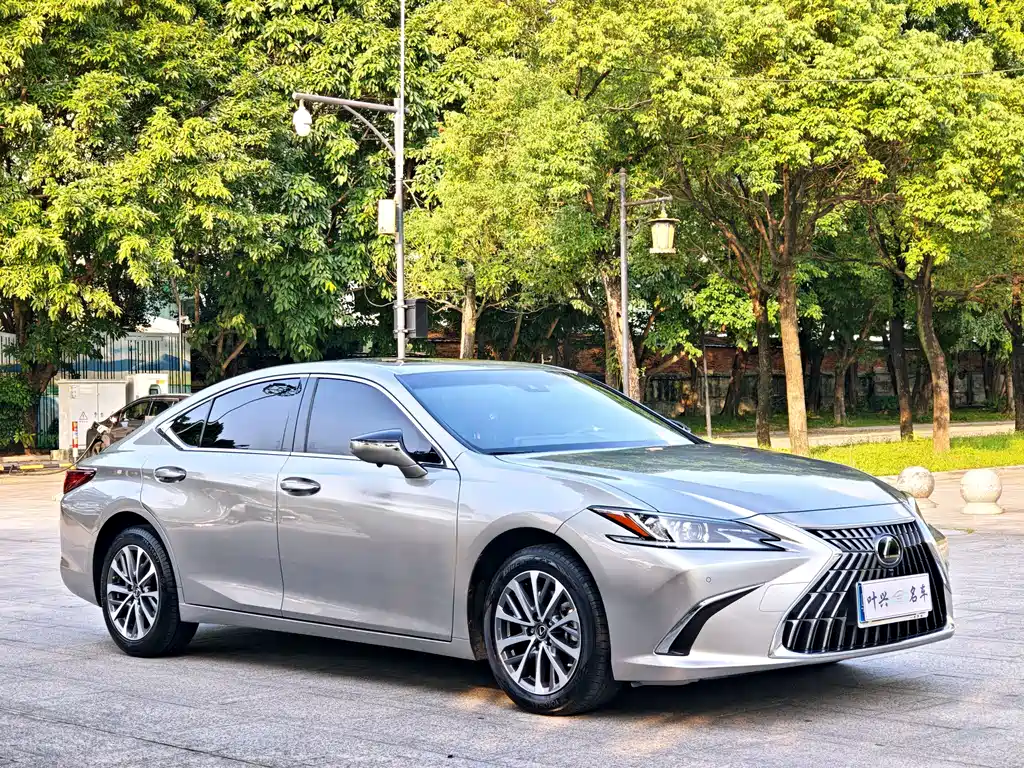 Lexus ES 2024 — фото 3